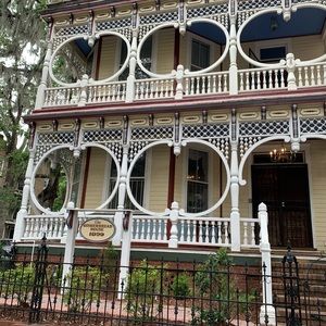 Meet your Posher, Teresa